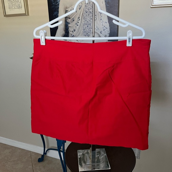 Kate Park Red Skort = Skirt + Shorts - 14 - Picture 3 of 7
